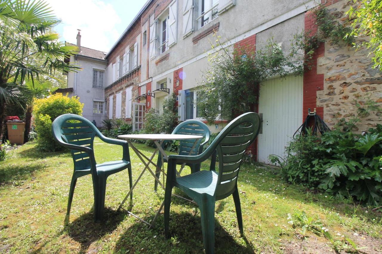 Disponible - Appartement Entier - Ligne H 15Mn Paris-Gare Du Nord, Parking Rue Gratuit, 4 Pers, Station De Train En Face Toutes Les 15Mn, Hippodrome, Cdfas, Universite, Borne Electrique, 1Er Etage Eaubonne Esterno foto