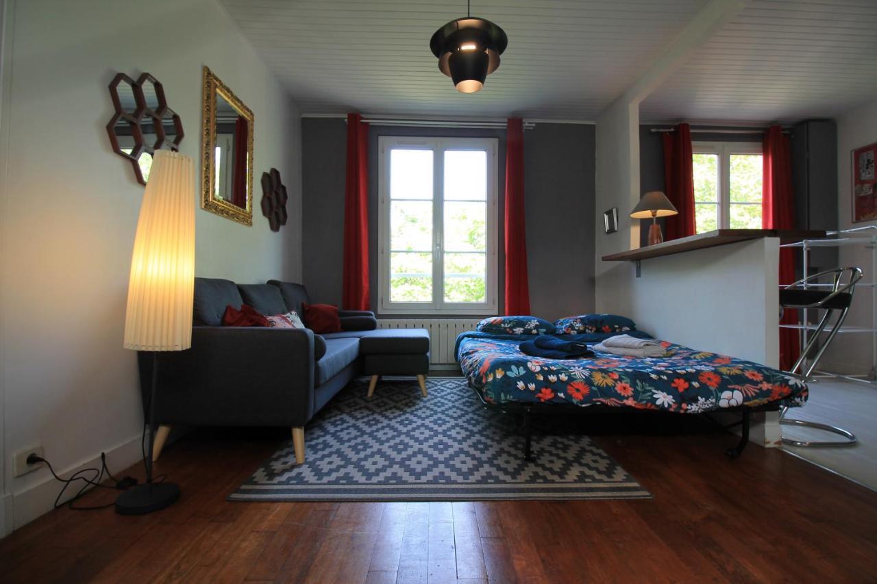 Disponible - Appartement Entier - Ligne H 15Mn Paris-Gare Du Nord, Parking Rue Gratuit, 4 Pers, Station De Train En Face Toutes Les 15Mn, Hippodrome, Cdfas, Universite, Borne Electrique, 1Er Etage Eaubonne Esterno foto