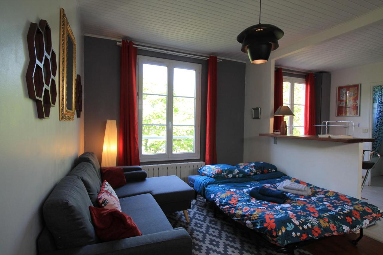 Disponible - Appartement Entier - Ligne H 15Mn Paris-Gare Du Nord, Parking Rue Gratuit, 4 Pers, Station De Train En Face Toutes Les 15Mn, Hippodrome, Cdfas, Universite, Borne Electrique, 1Er Etage Eaubonne Esterno foto